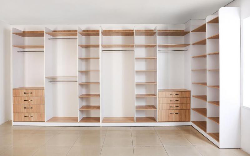 Meuble TV sur-mesure &agrave; Lannion pour sublimer votre salon