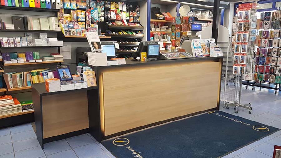 banque-d-accueil-sur-mesure-quadro-perros-guirec.jpg